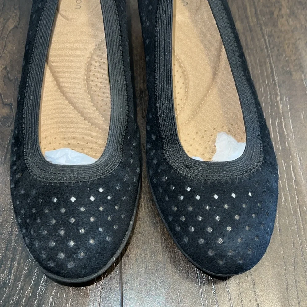 NIB Clarks Elin Sun Perforated Wedge